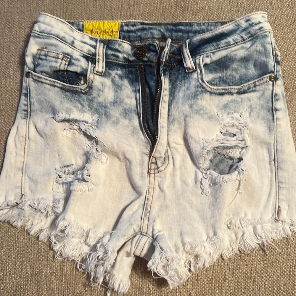 Denim high rise acid wash ombré cut off shorts size 30/L